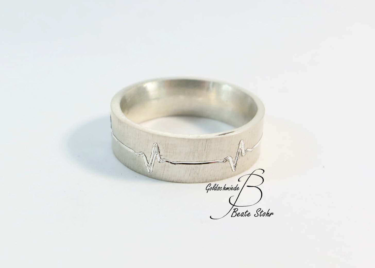 Silber Herzlinie Ring | Traumschmuckwerkstatt Shop