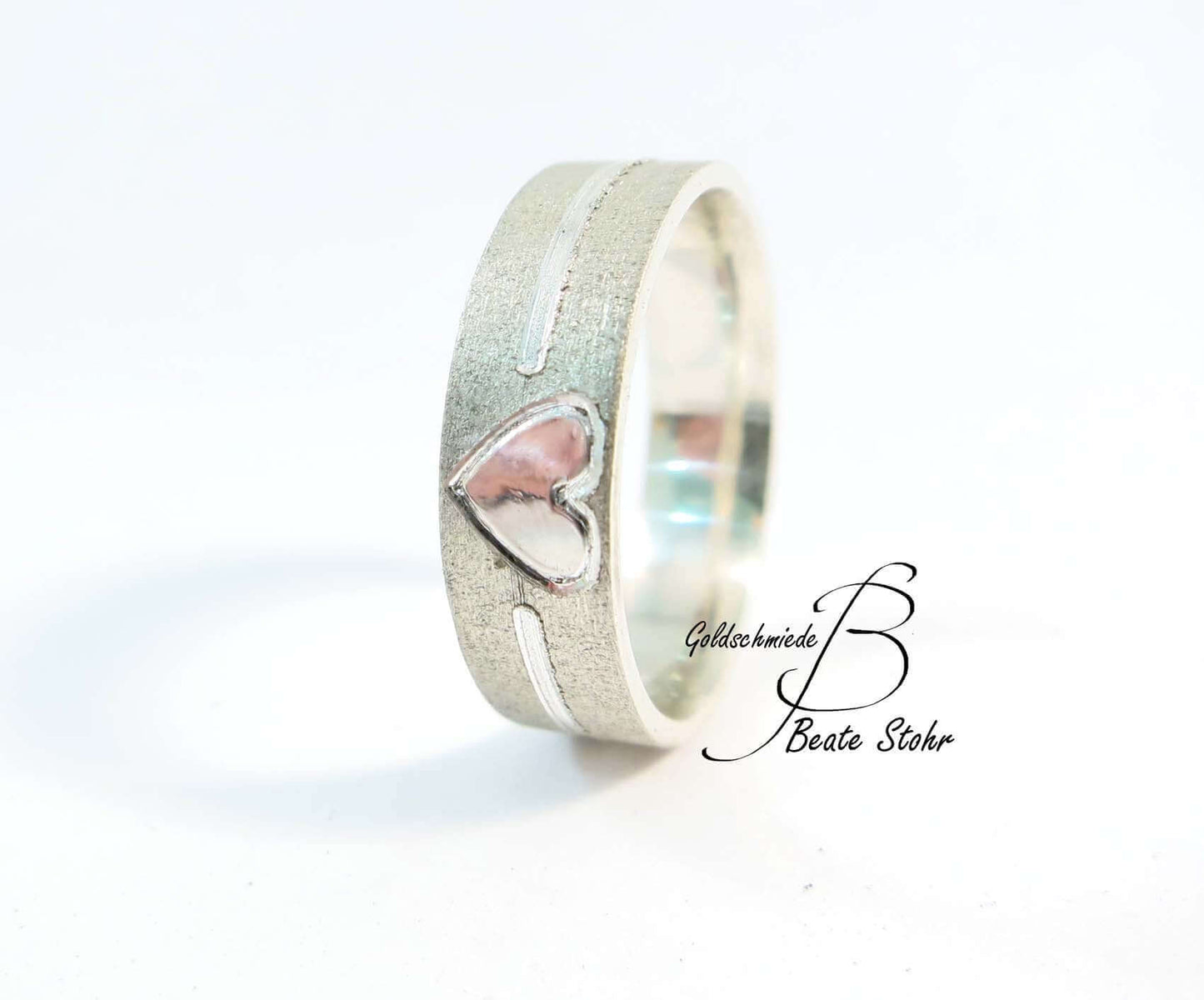 Ring mit Herz