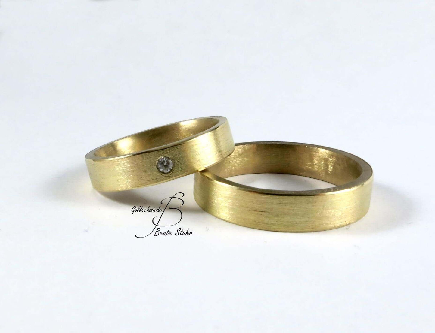 goldene Trauringe Diamant