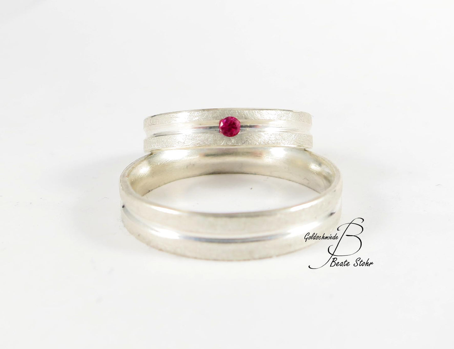 Trauringe mit Rubin Silber Handarbeit