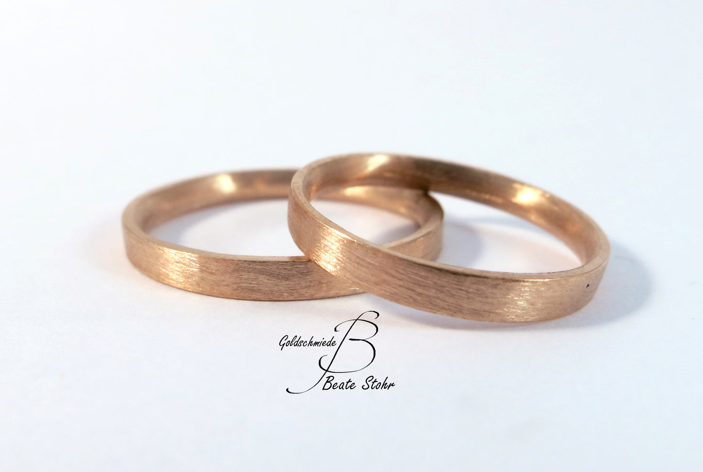 schlichte Trauringe in 585/- Roségold Handarbeit