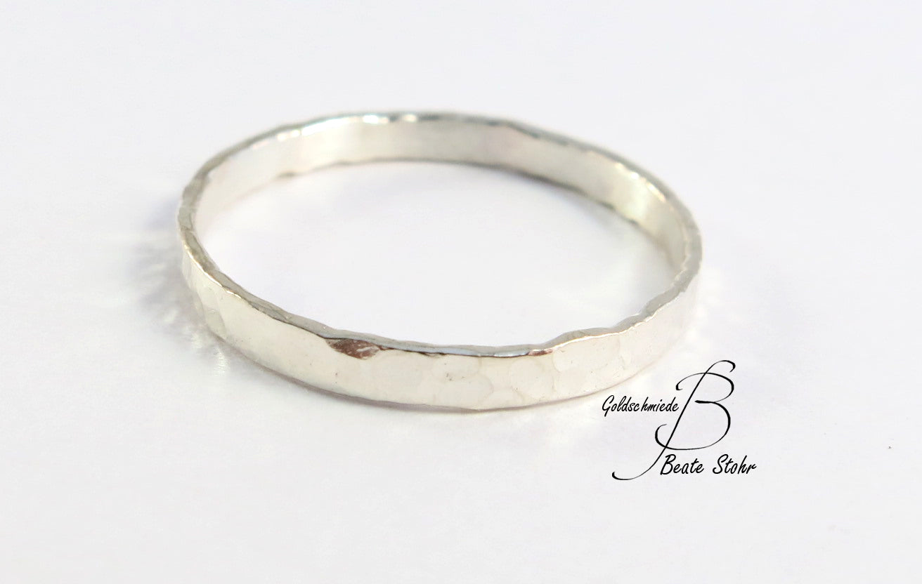 Trauring geschmiedet Sterling Silber schmal