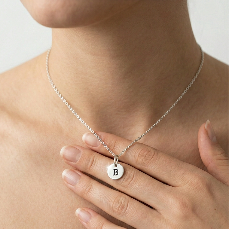 Personalisierte Kette mit Buchstaben aus 925 Silber | Initialen-Halskette