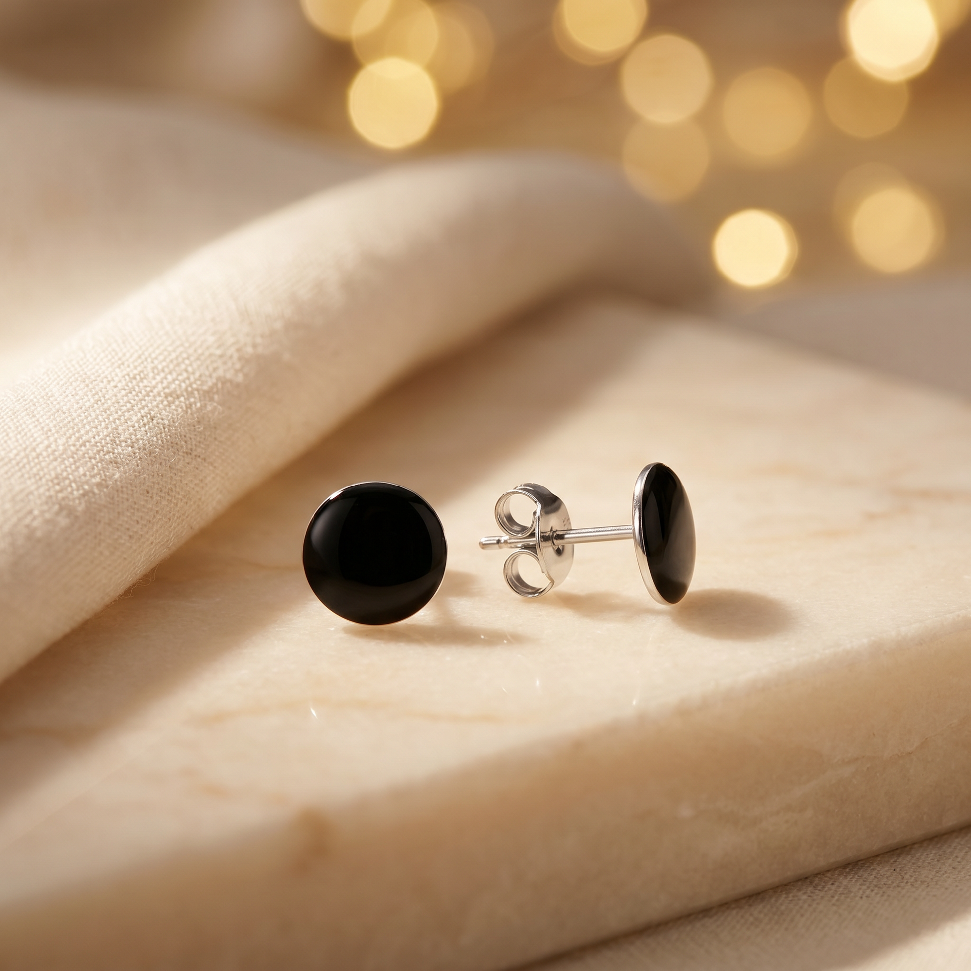 Schwarze Ohrstecker 925 Silber handgefertigt | Traumschmuckwerkstatt