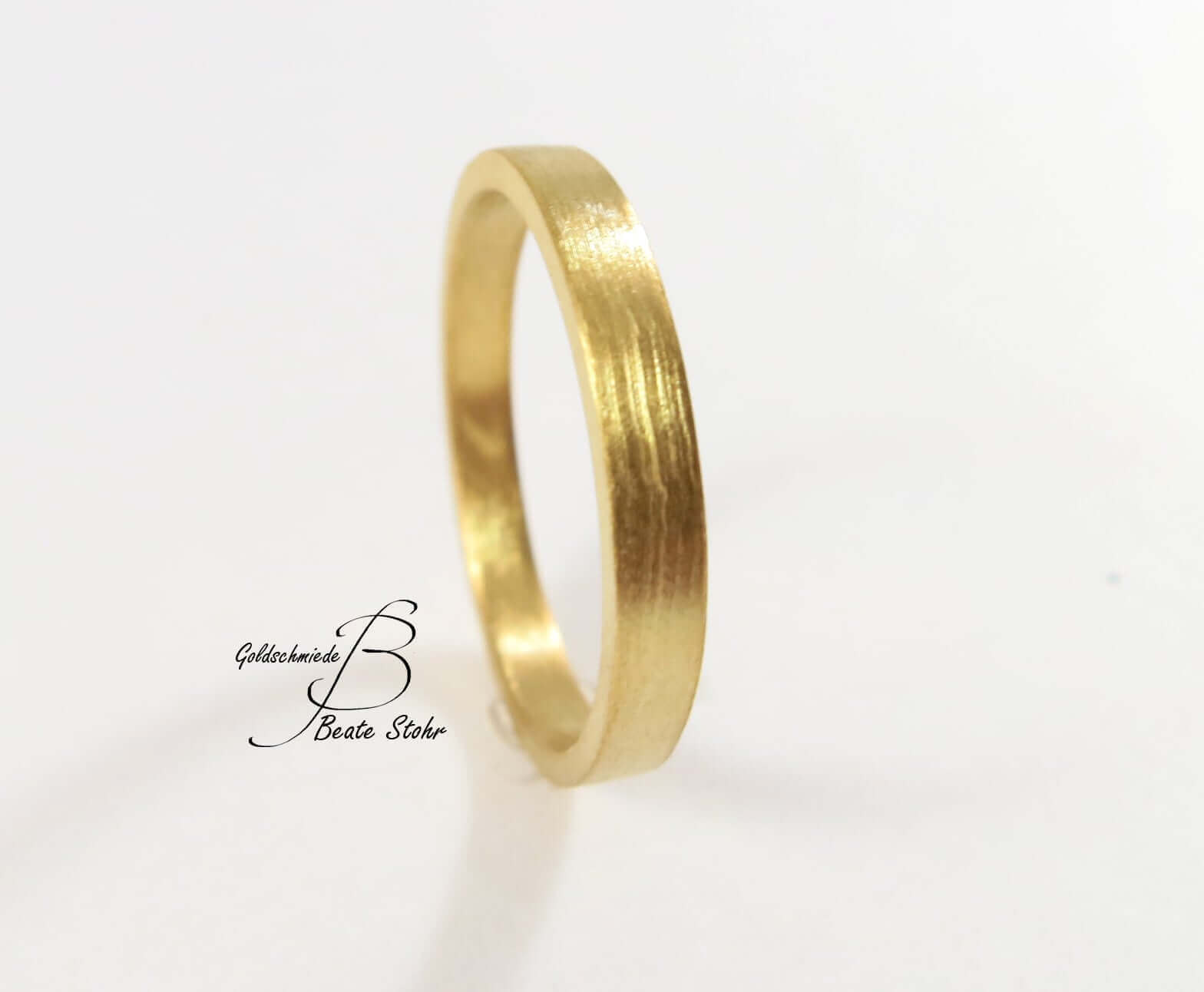 Einfacher Ring Gelbgold | Traumschmuckwerkstatt Shop