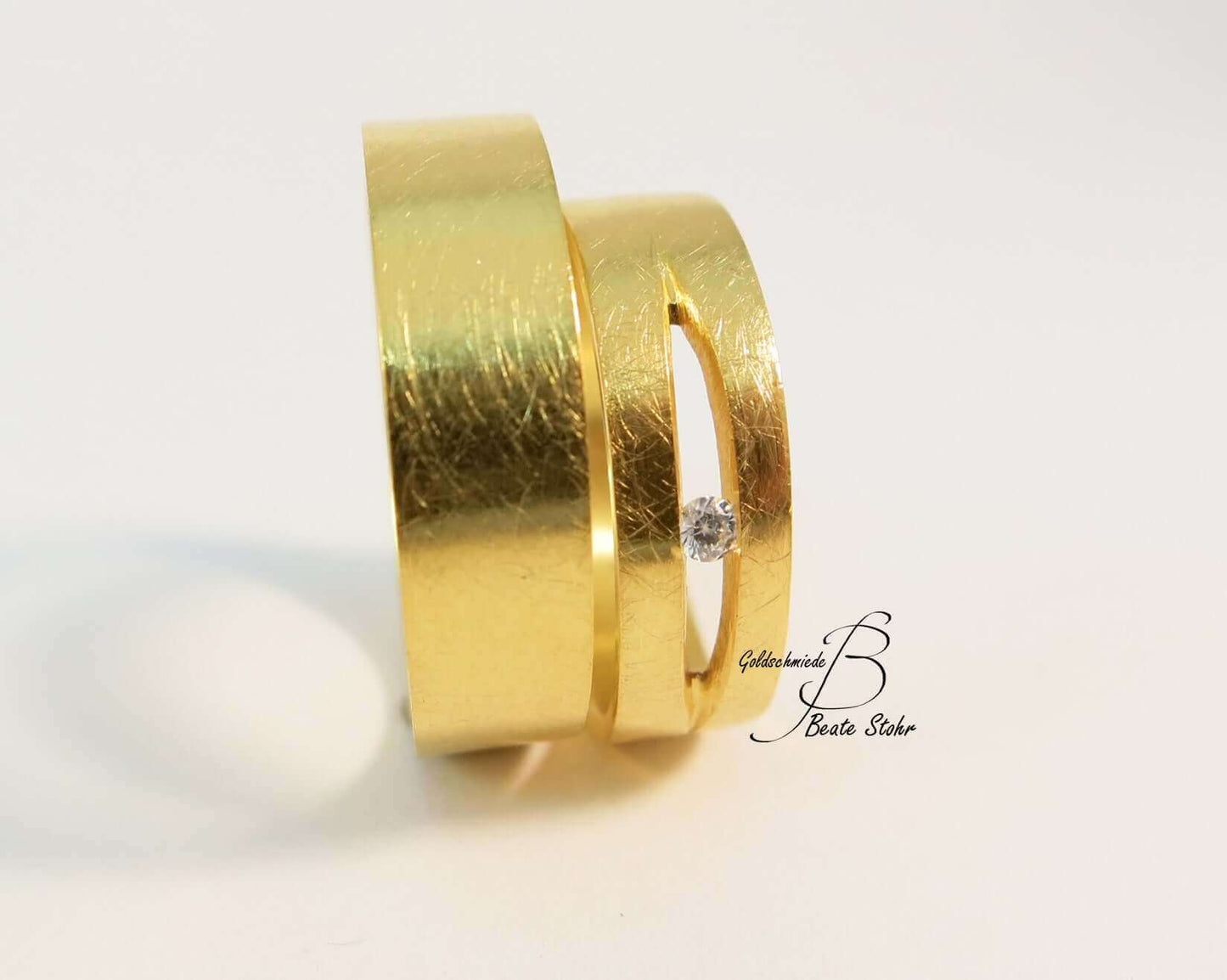 Diamantring Aus Gelbgold | Gelber Ring | Traumschmuckwerkstatt Shop